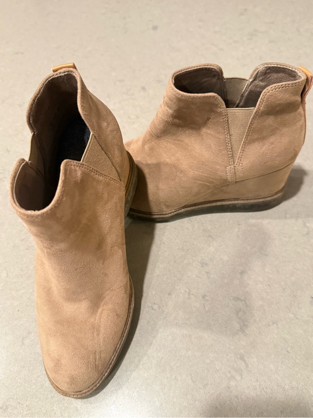 Dr. Scholl's Tan Suede Wedge Booties Size 8